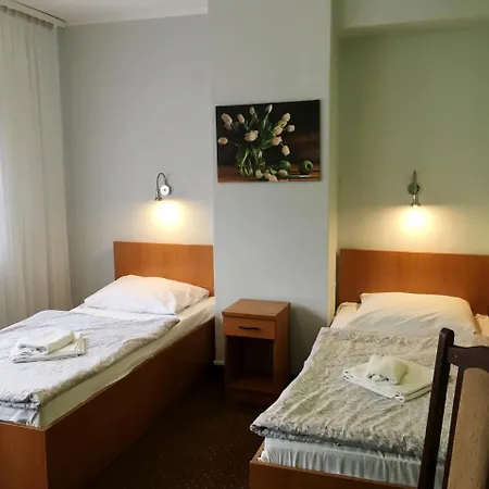 מלון Hotel 3